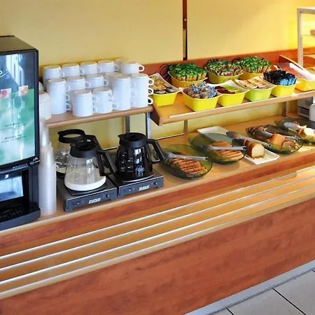 Ibis Styles Labege 3*